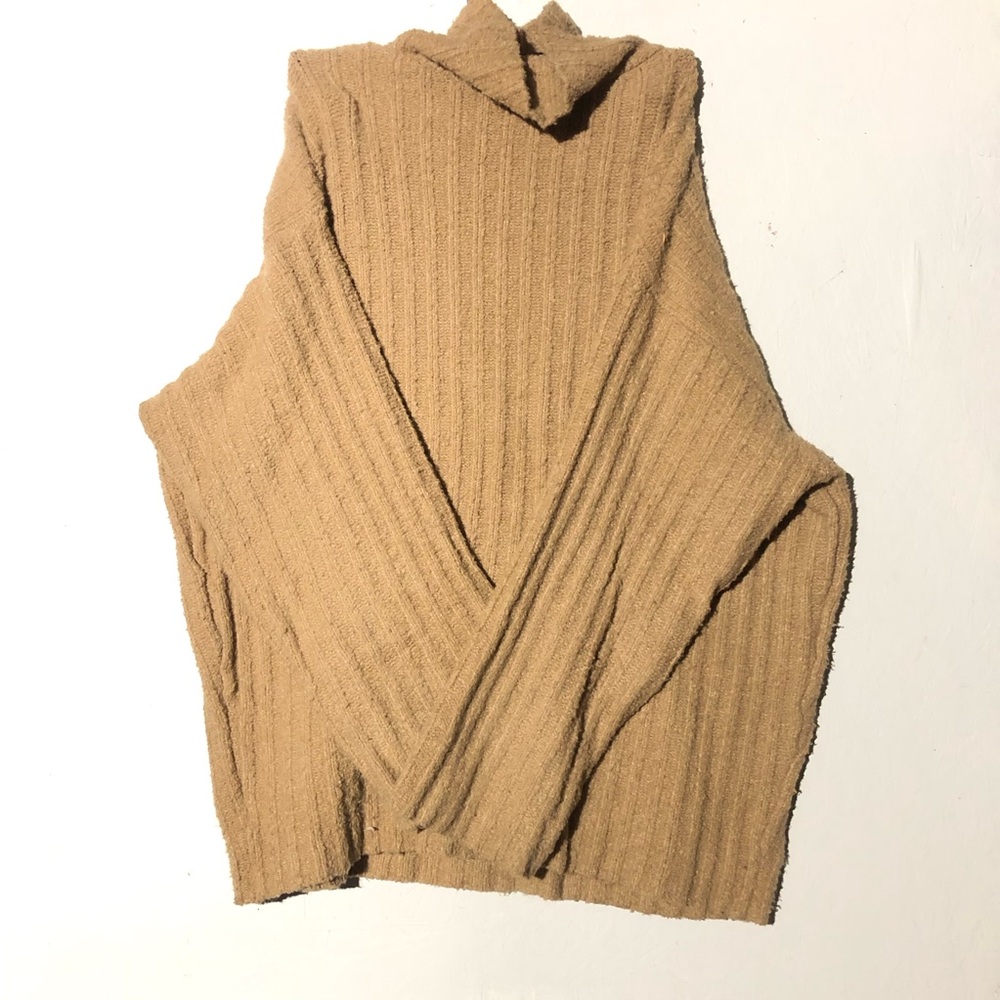 Universal thread oversized super soft turtle neck sweater in tan size large - Picture 2 of 5